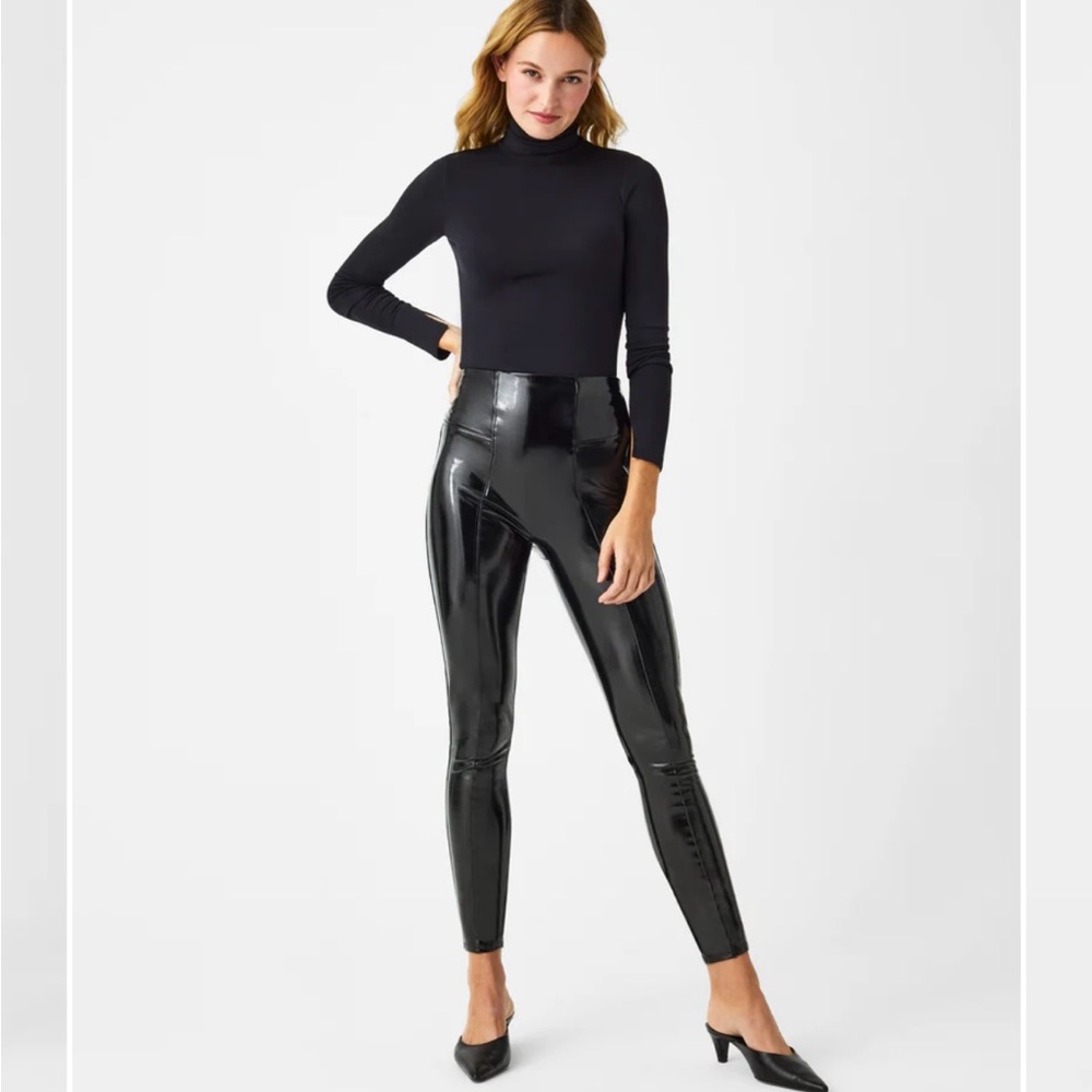 SPANX Black Glossy Leggings High-Waisted Chic latex look
